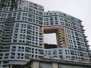 800px-RepulseBay_hole
